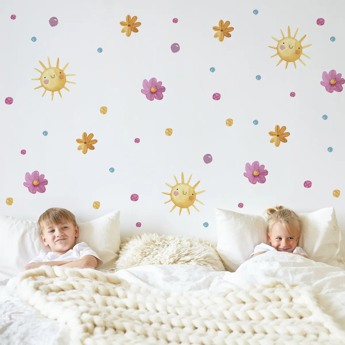 Suns Nálepky na stenu. Abstraktné Suns – Samolepiace dekorácie na stenu