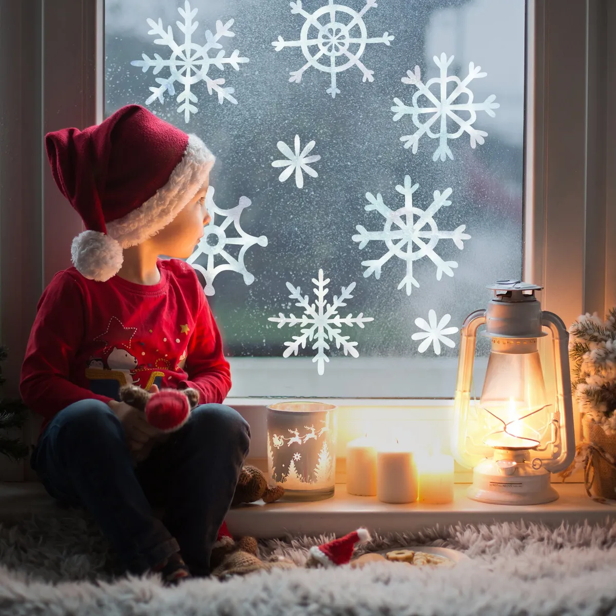 Vianočné nálepky na stenu. Jednoduché prestavenie – Samolepiace dekorácie na stenu