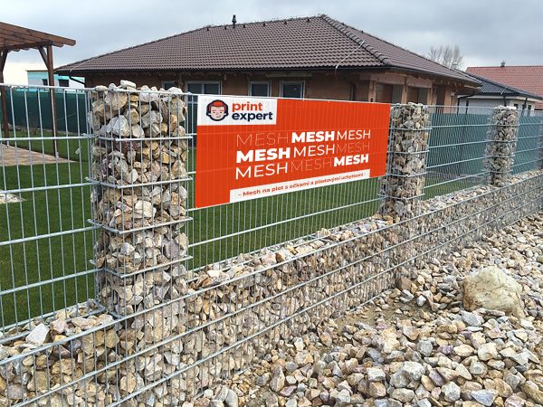 Mesh na plot s očkami a plastovými uchytkami 1200 x 2500mm